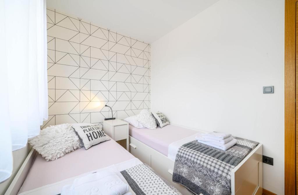 Ledunis Appartement Šibenik Buitenkant foto