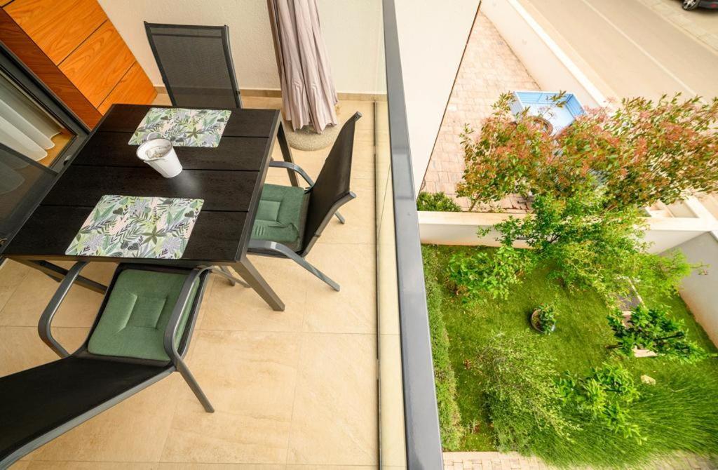 Ledunis Appartement Šibenik Kamer foto