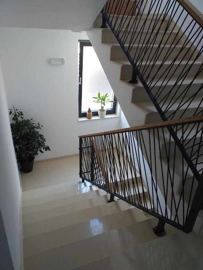 Ledunis Appartement Šibenik Buitenkant foto